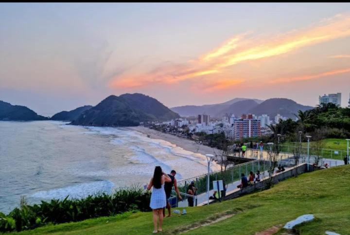Apartamento Asturias Guarujá Buitenkant foto